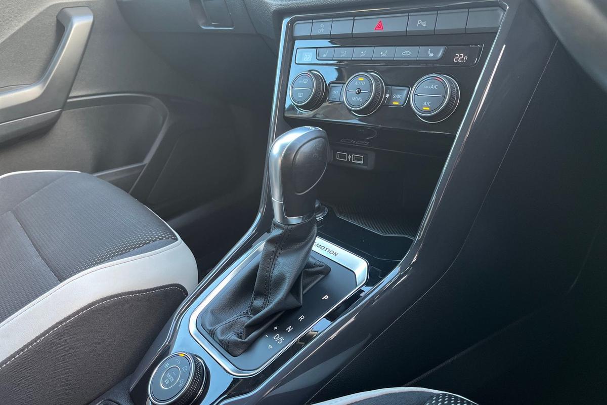 Used Volkswagen T-Roc 2018 for sale - 76673634: Photo 10