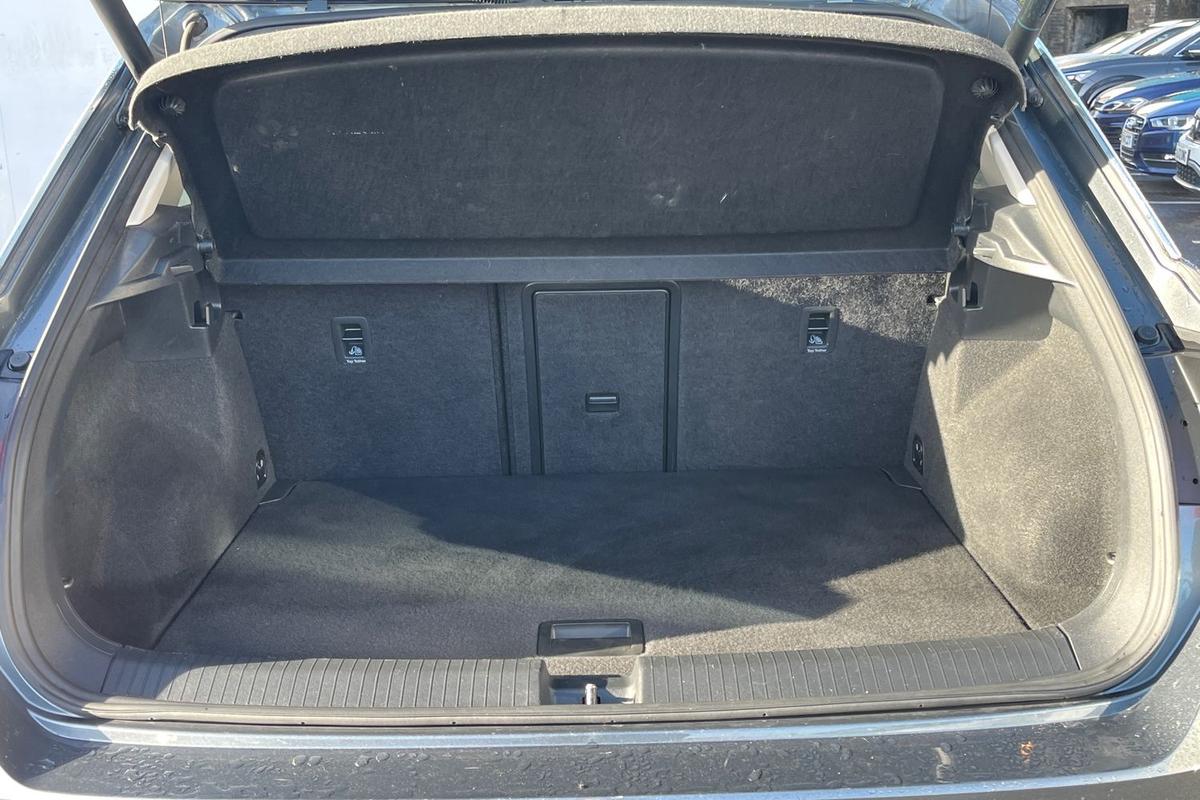 Used Volkswagen T-Roc 2018 for sale - 76673634: Photo 20