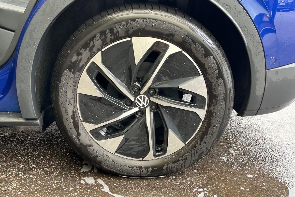 Used Volkswagen ID.4 2025 for sale - 76679382: Photo 5