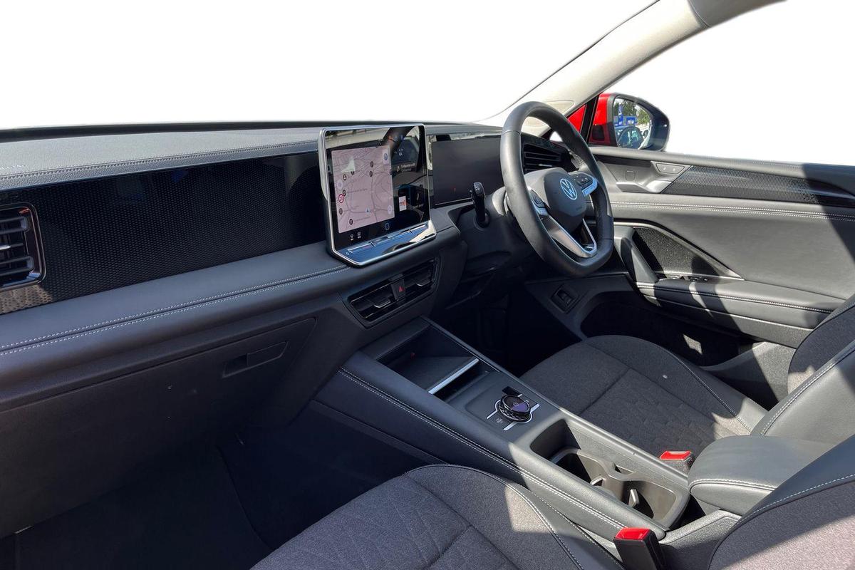 Used Volkswagen Tiguan 2024 for sale - 76677781: Photo 2