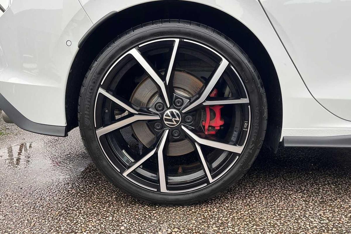 Used Volkswagen Golf 2025 for sale - 77542196: Photo 5