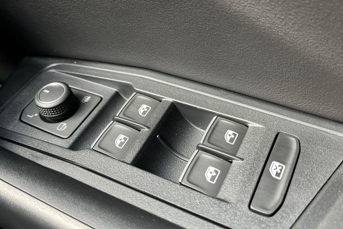 Used Volkswagen T-Roc 2025 for sale - 77542195: Photo 17