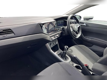 Used Volkswagen Polo 2023 for sale - 76231343: Photo