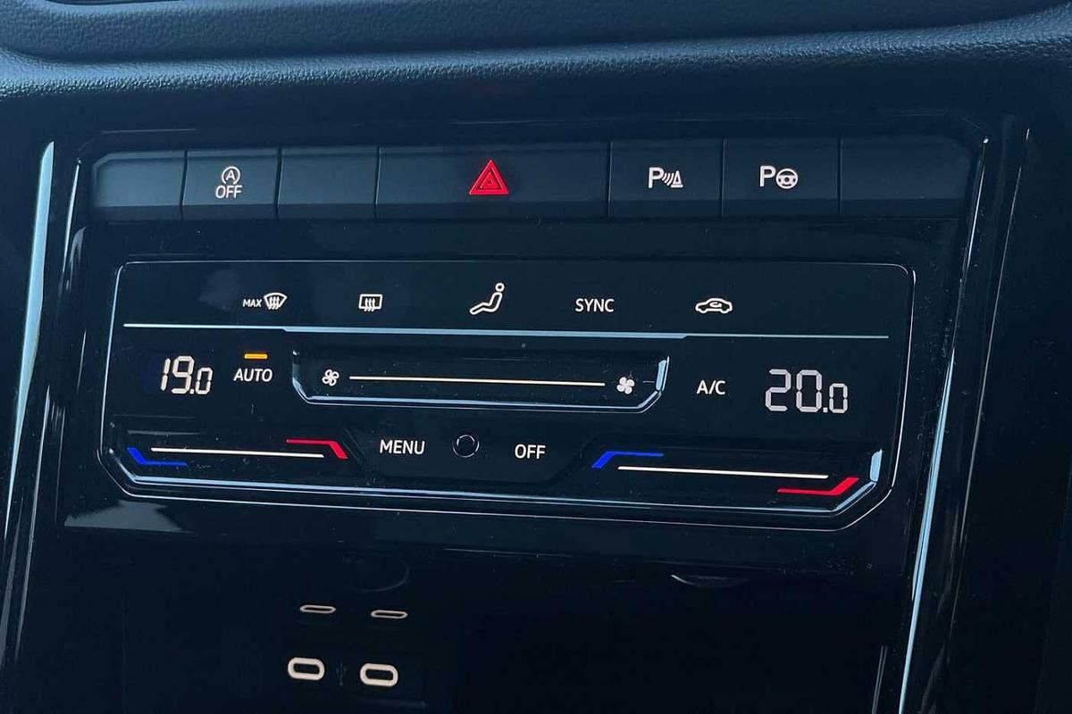 Used Volkswagen T-Roc 2025 for sale - 77542339: Photo 14