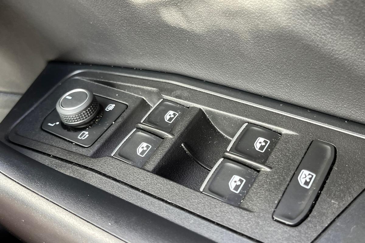 Used Volkswagen T-Roc 2024 for sale - 76677124: Photo 17