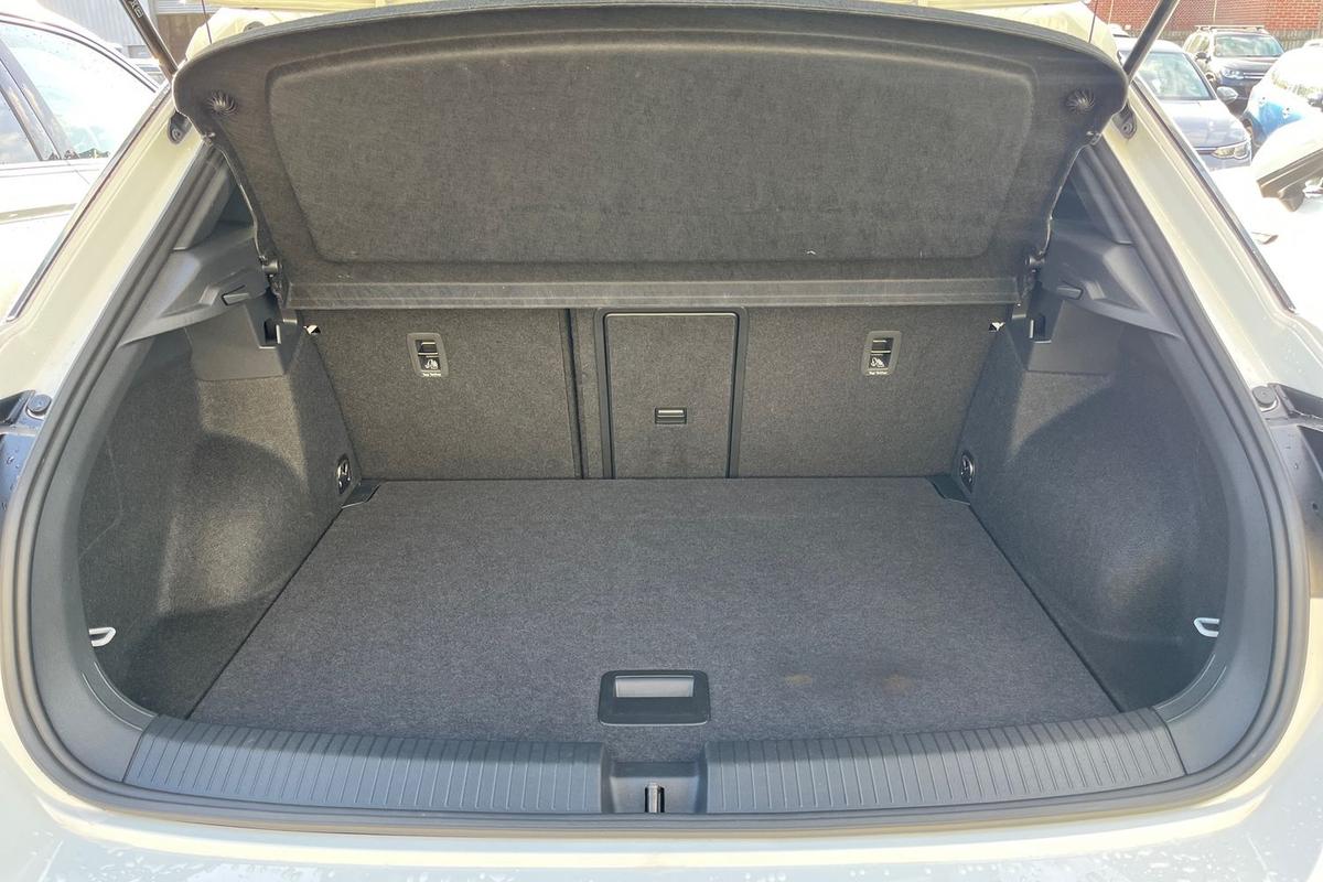 Used Volkswagen T-Roc 2024 for sale - 76677124: Photo 20