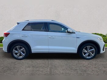 Used Volkswagen T-Roc 2024 for sale - 76677124: Photo