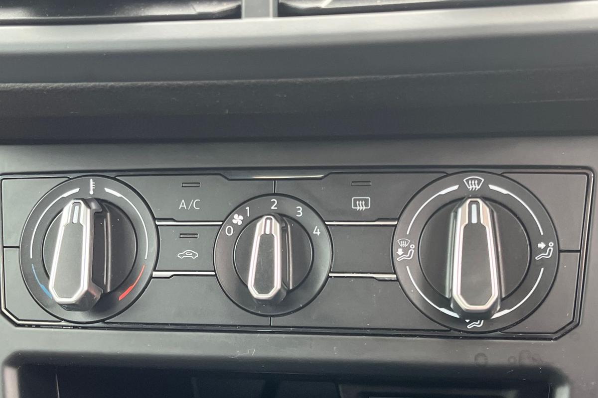 Used Volkswagen Polo 2023 for sale - 76676672: Photo 14