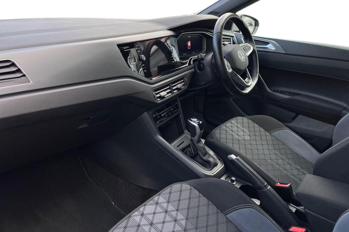 Used Volkswagen Polo 2024 for sale - 76677995: Photo 2