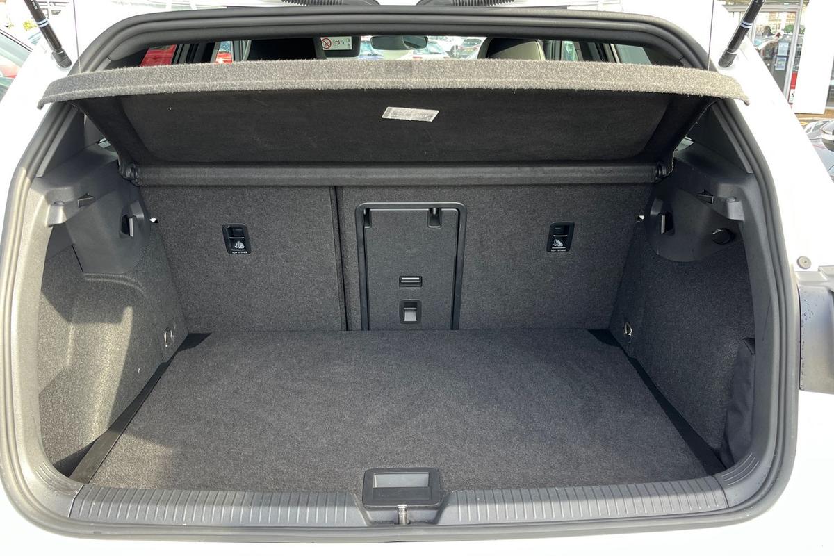 Used Volkswagen Golf 2023 for sale - 76675581: Photo 20