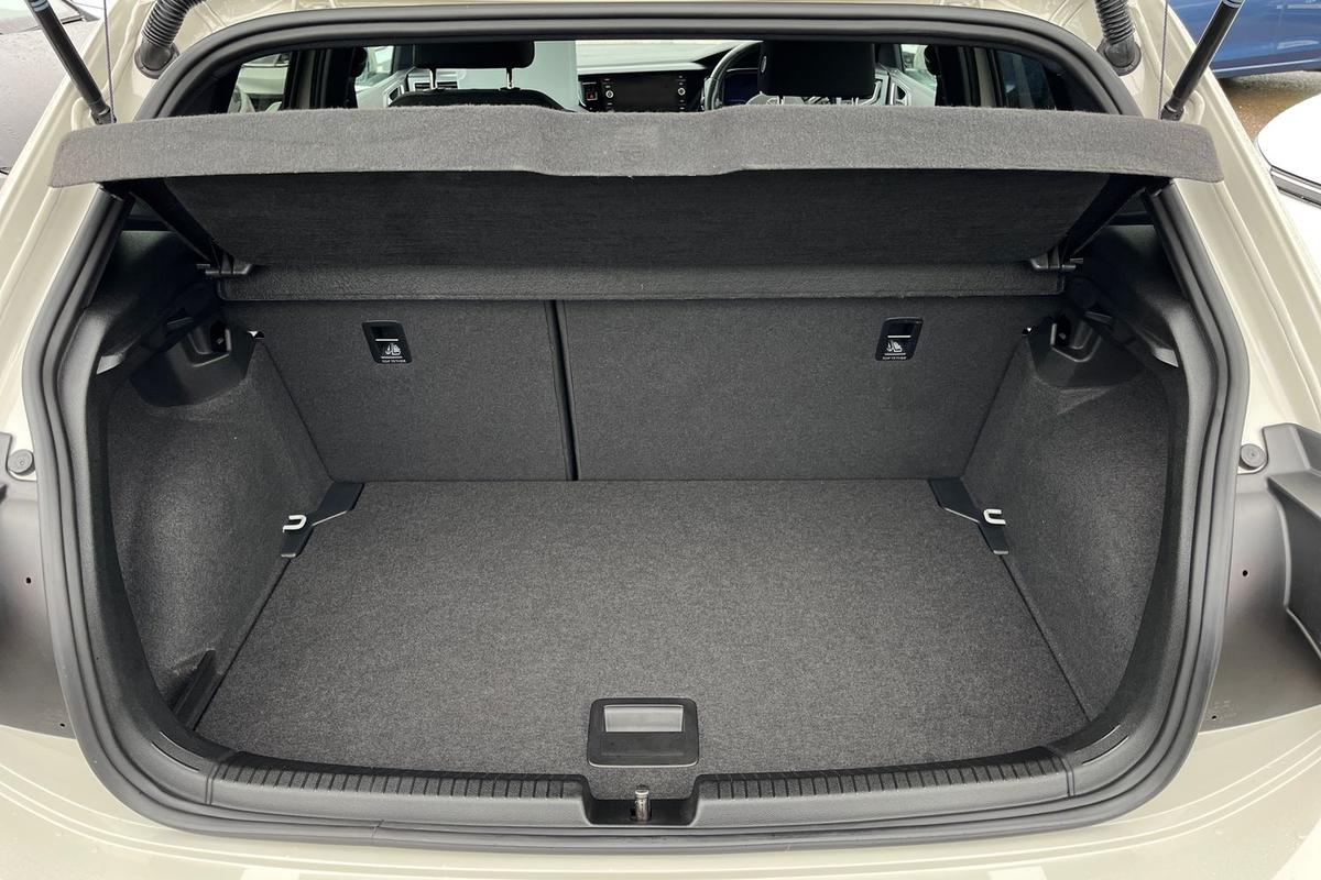 Used Volkswagen Polo 2024 for sale - 76677853: Photo 20