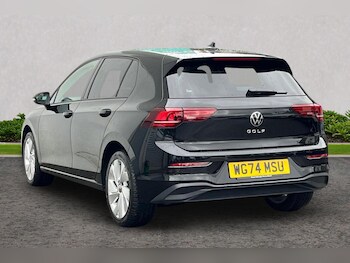 Used Volkswagen Golf 2024 for sale - 76677762: Photo