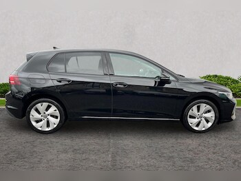 Used Volkswagen Golf 2024 for sale - 76677762: Photo