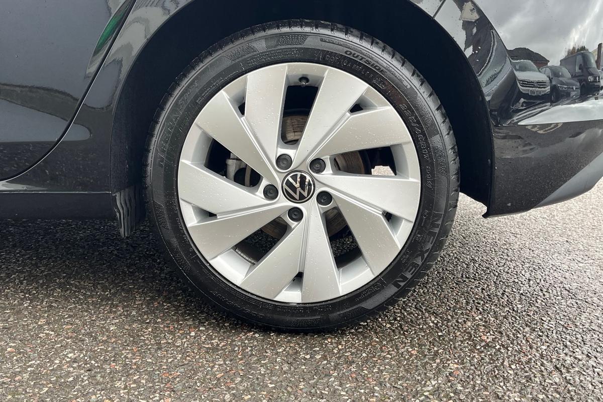 Used Volkswagen Golf 2024 for sale - 76677762: Photo 5