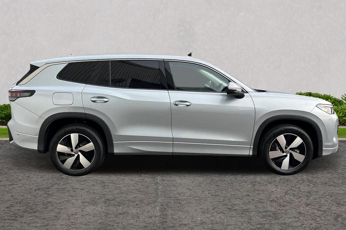 Used Volkswagen Touran 2025 for sale - 76679898: Photo 4