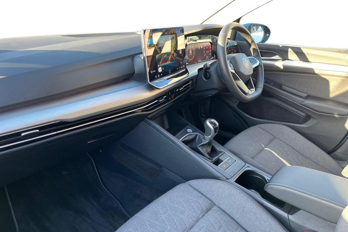 Used Volkswagen Golf 2025 for sale - 77542160: Photo 2