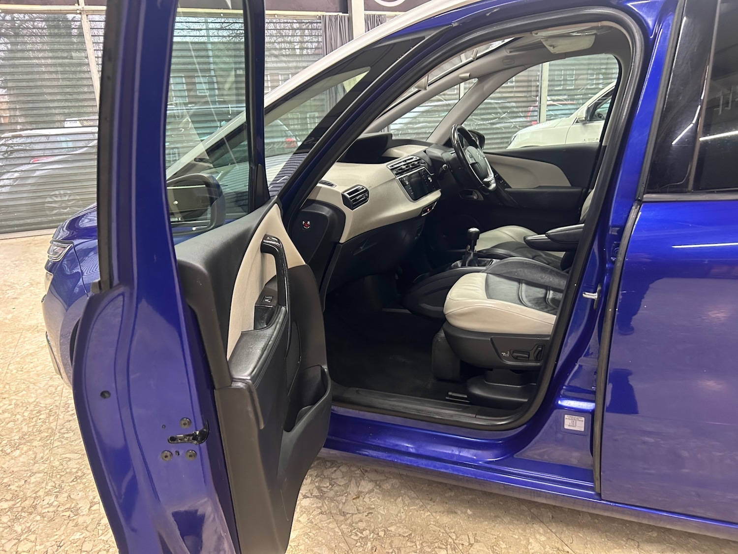 Used Citroen C4 Grand Picasso 2017 for sale - 77012436: Photo 15