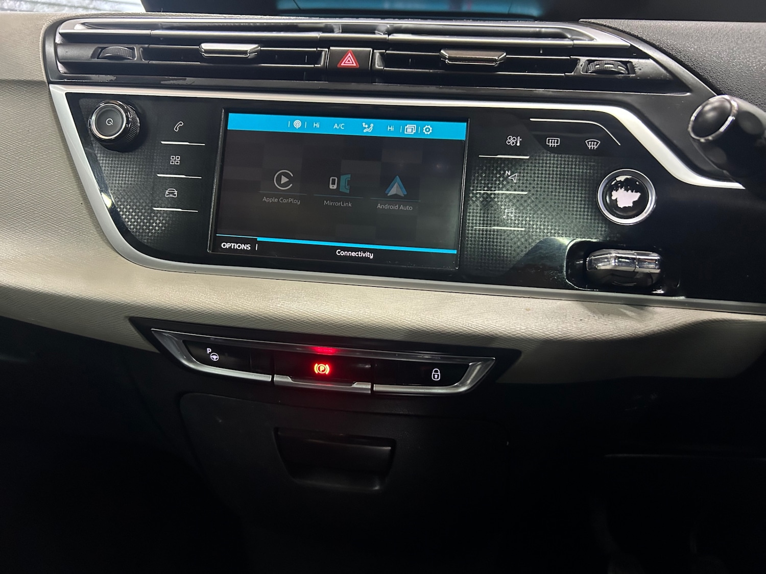 Used Citroen C4 Grand Picasso 2017 for sale - 77012436: Photo 21