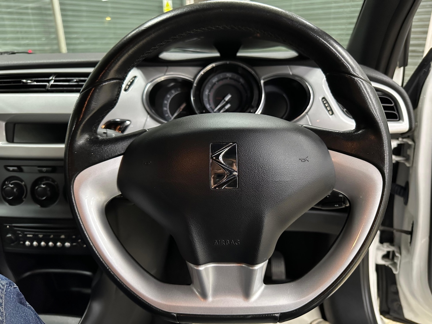 Used Citroen DS3 2015 for sale - 76421825: Photo 10