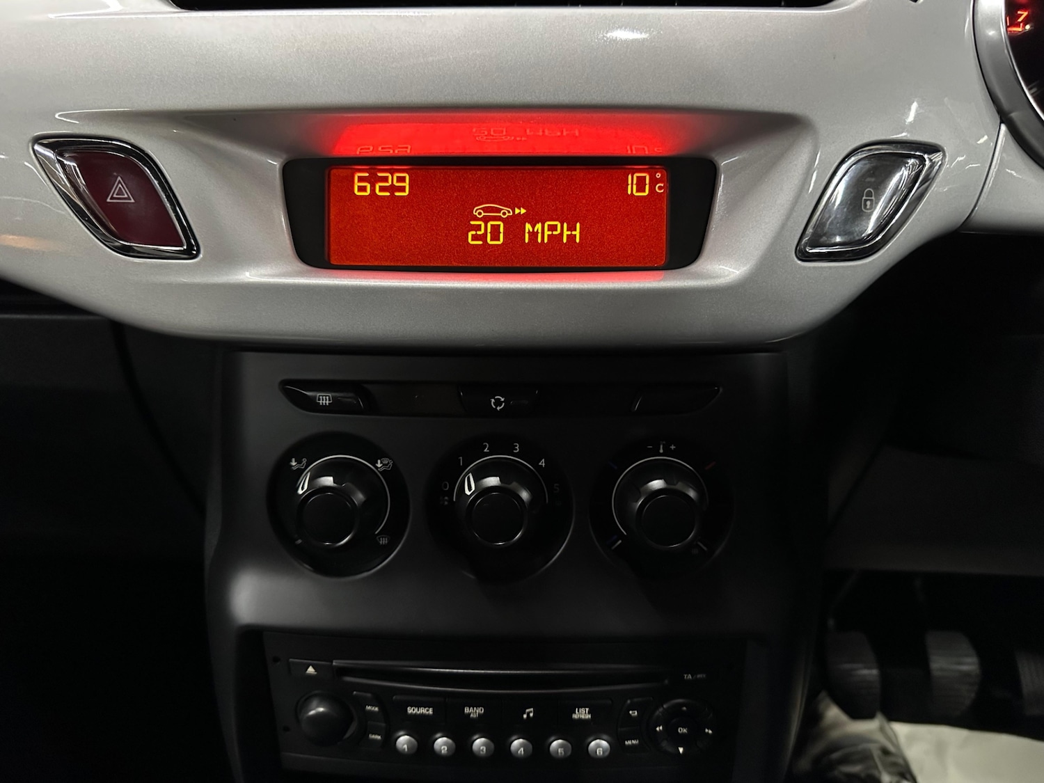 Used Citroen DS3 2015 for sale - 76421825: Photo 23