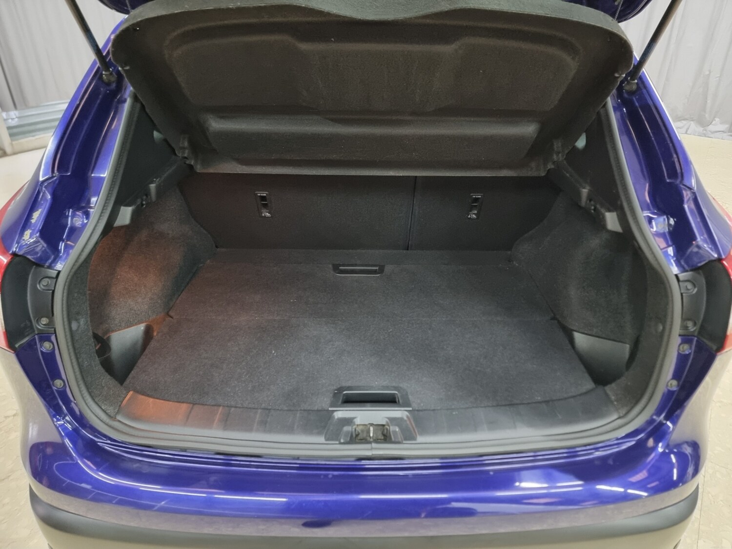 Used Nissan Qashqai 2017 for sale - 77877881: Photo 13