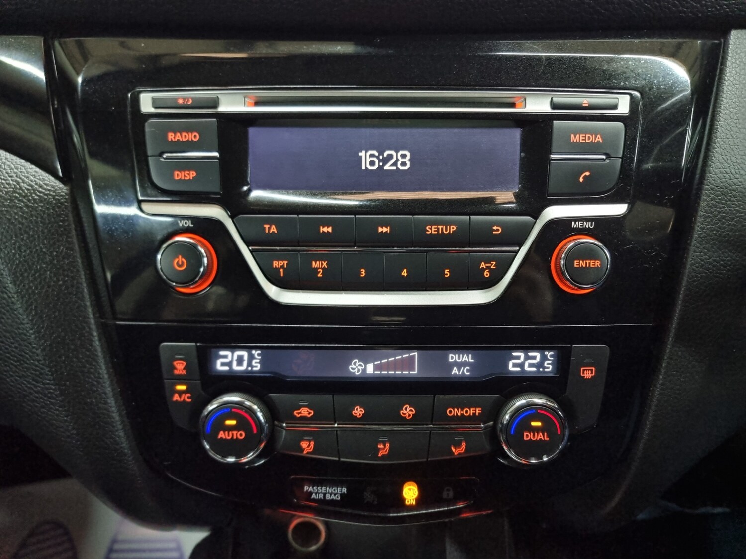 Used Nissan Qashqai 2017 for sale - 77877881: Photo 21