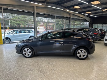 Used Renault Megane 2010 for sale - 75505770: Photo