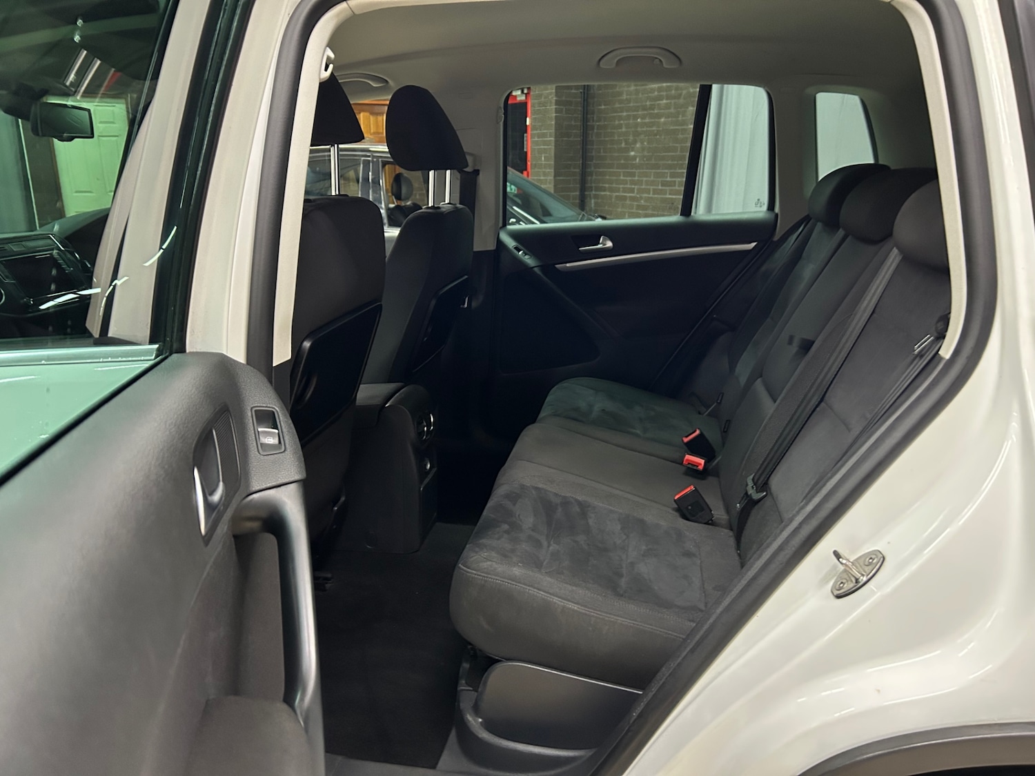 Used Volkswagen Tiguan 2015 for sale - 76858715: Photo 13