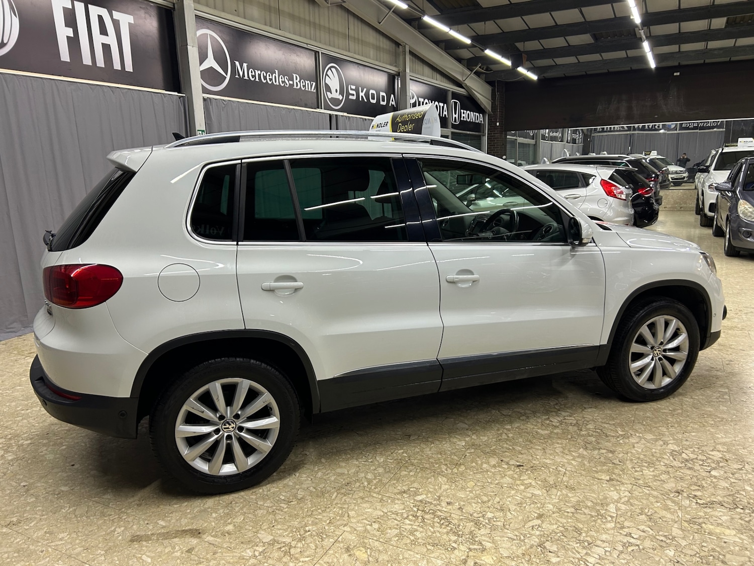 Used Volkswagen Tiguan 2015 for sale - 76858715: Photo 8
