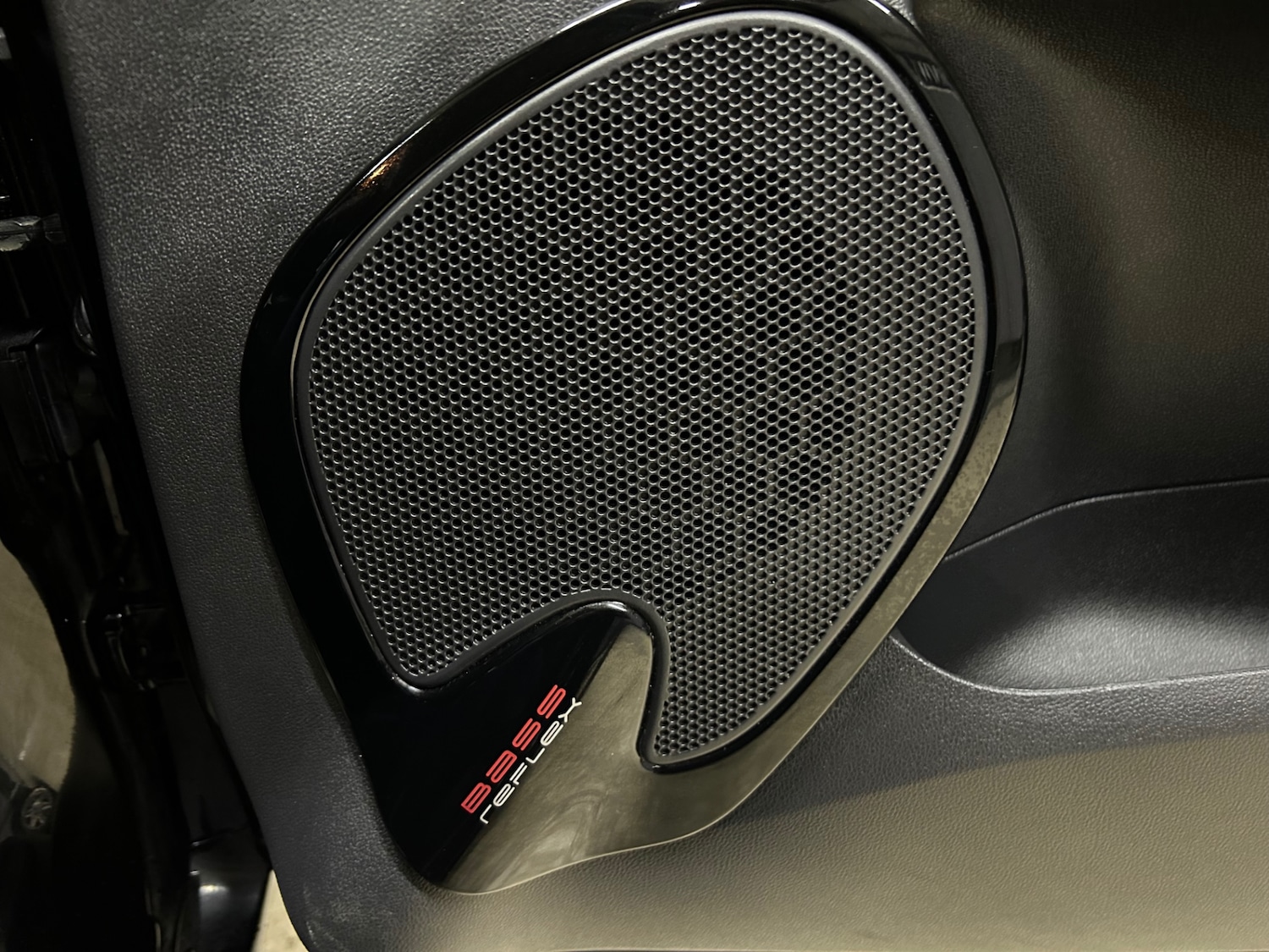 Used Renault Clio 2019 for sale - 76858719: Photo 24