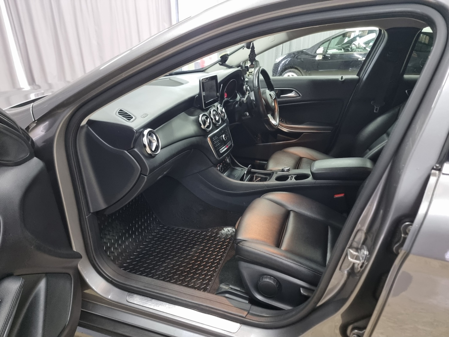 Used Mercedes-Benz GLA 2018 for sale - 77247640: Photo 11