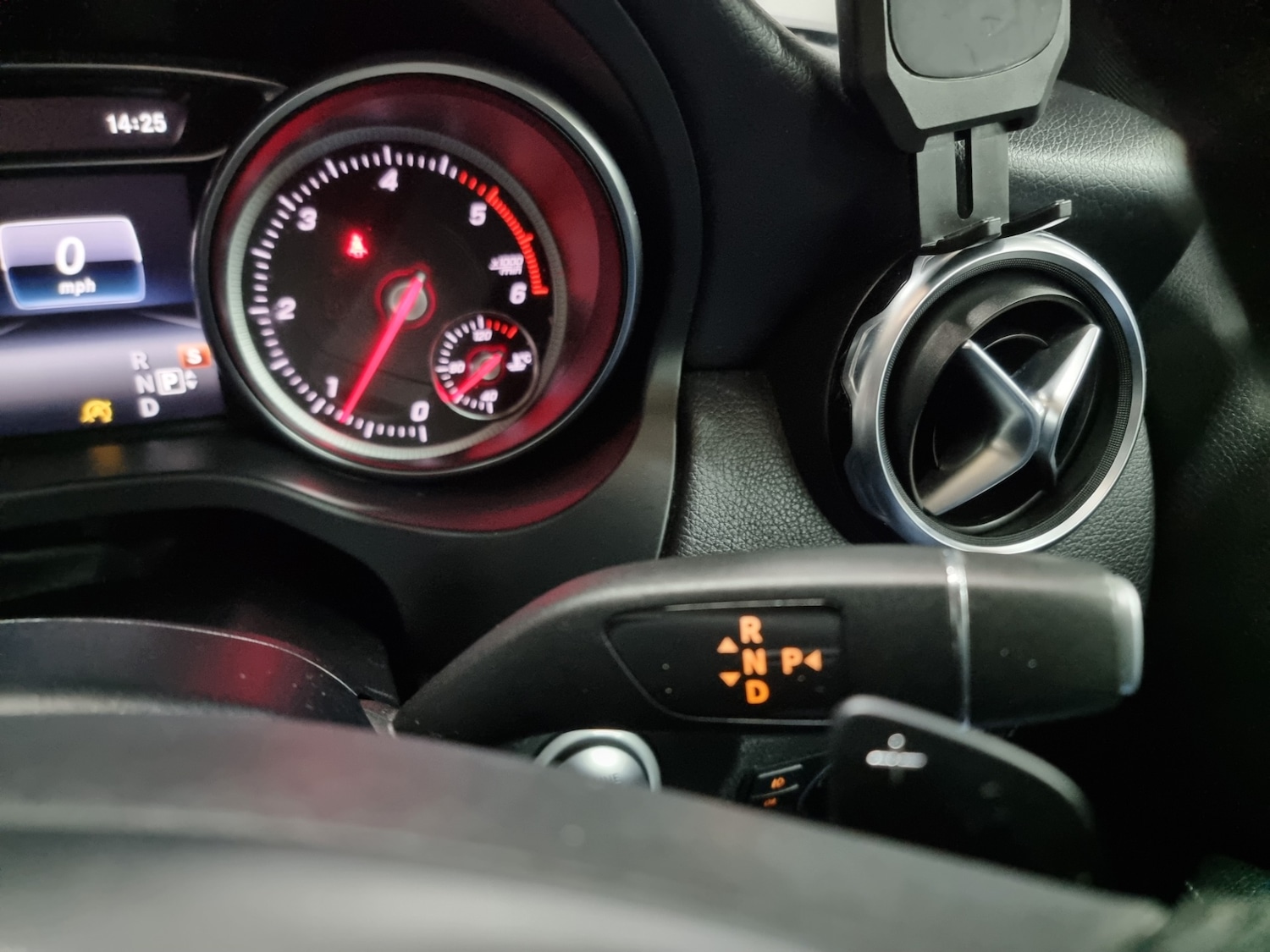 Used Mercedes-Benz GLA 2018 for sale - 77247640: Photo 24