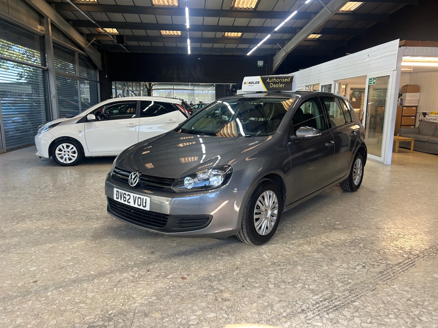 Used Volkswagen Golf 2012 for sale - 76243260: Photo 1