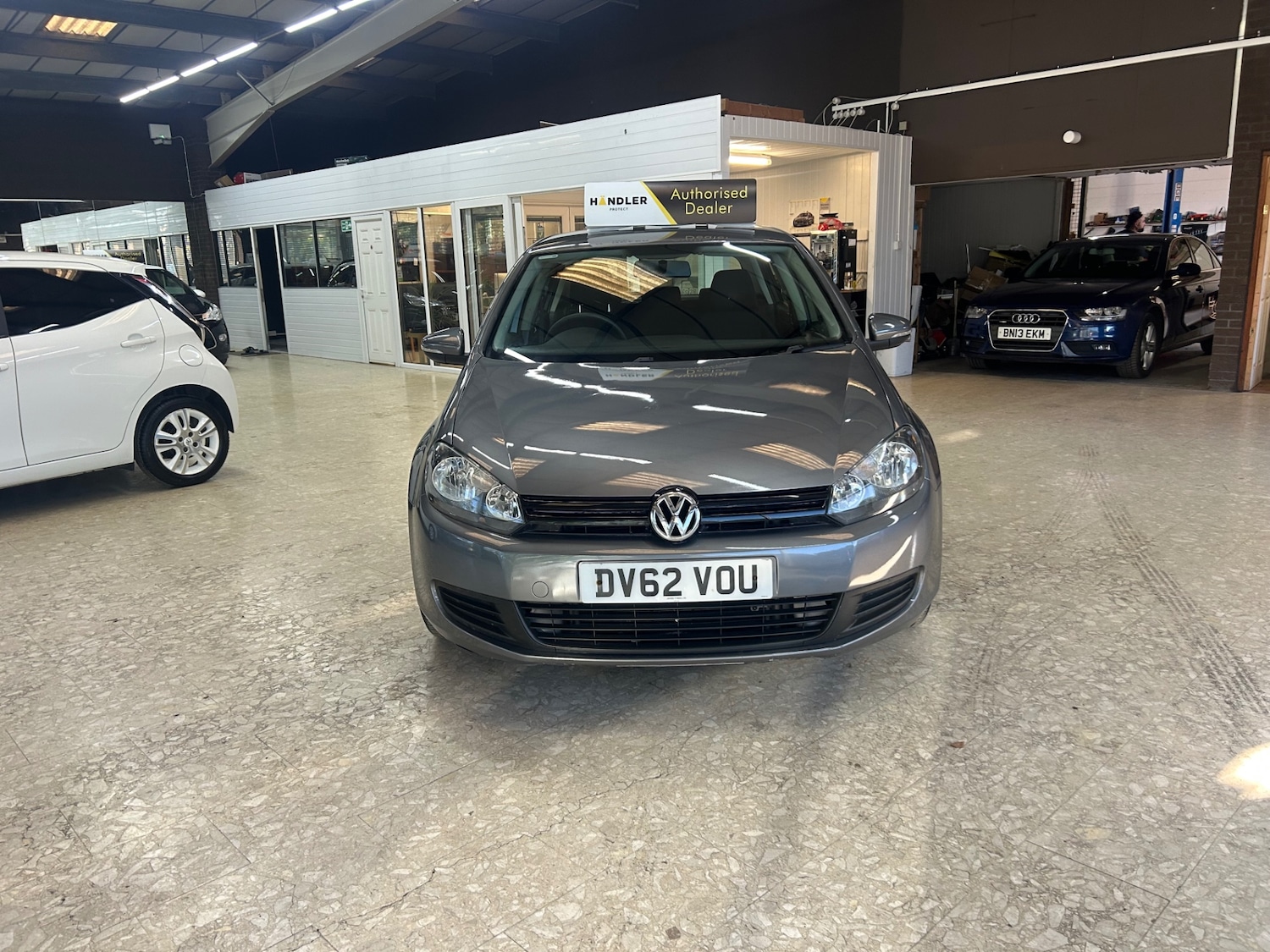 Used Volkswagen Golf 2012 for sale - 76243260: Photo 2