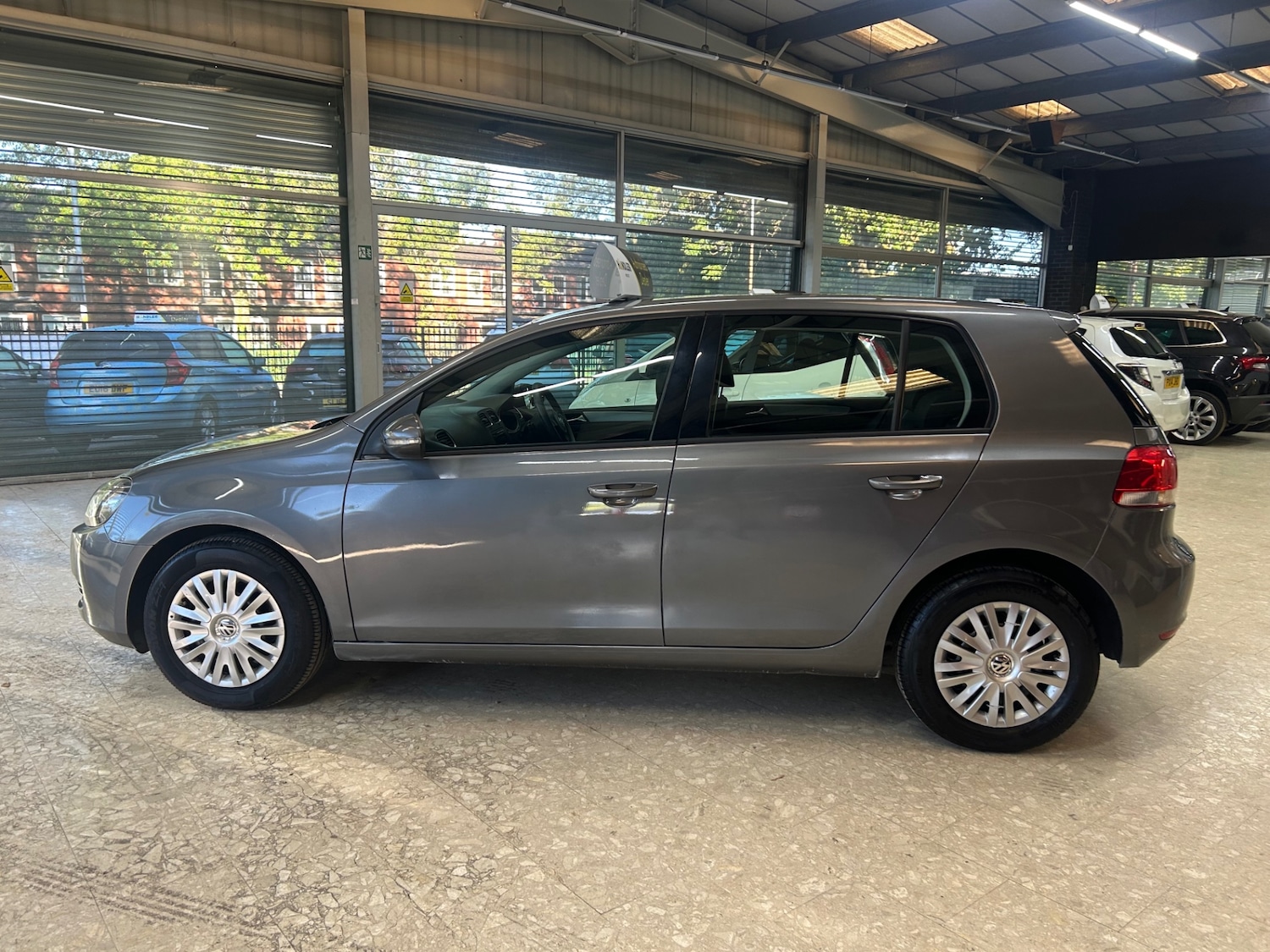 Used Volkswagen Golf 2012 for sale - 76243260: Photo 4
