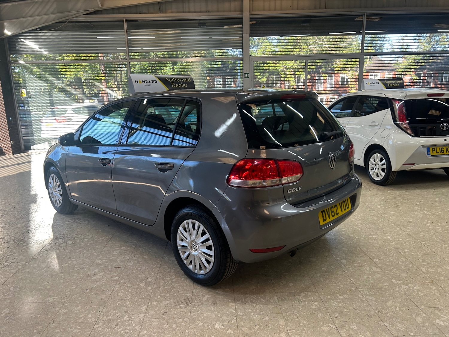 Used Volkswagen Golf 2012 for sale - 76243260: Photo 5