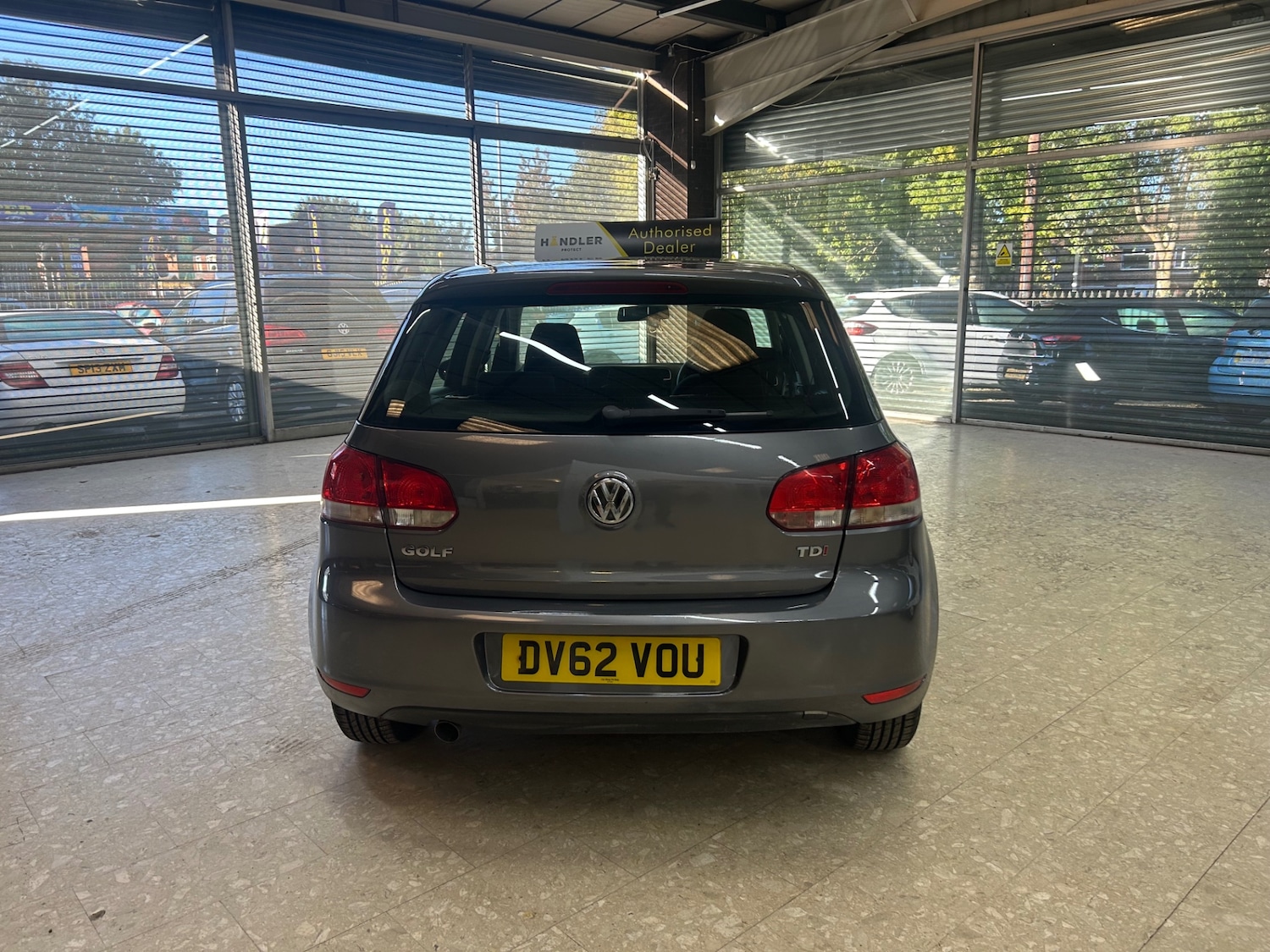 Used Volkswagen Golf 2012 for sale - 76243260: Photo 6