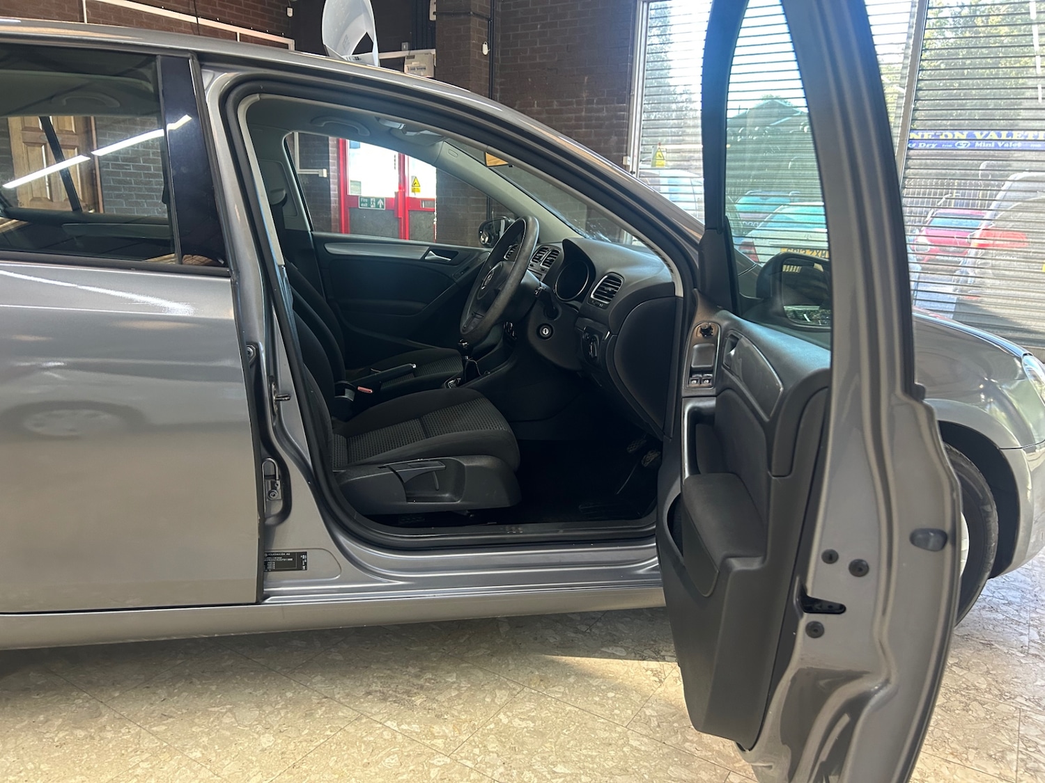 Used Volkswagen Golf 2012 for sale - 76243260: Photo 9