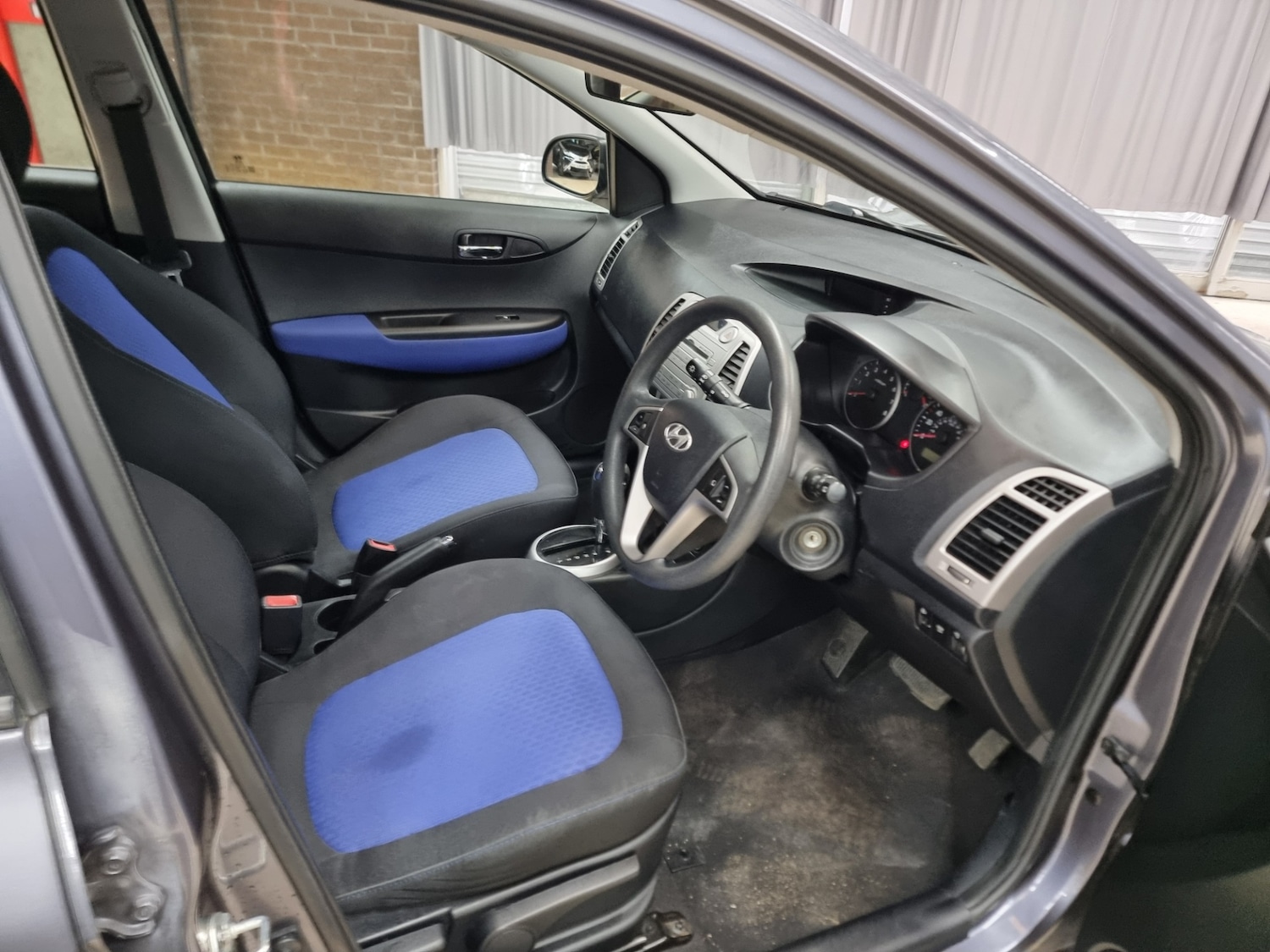 Used Hyundai i20 2009 for sale - 78056850: Photo 19