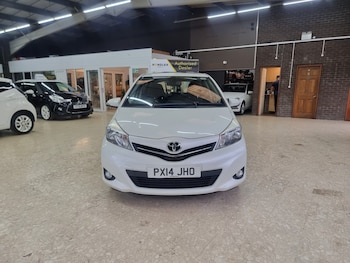 Used Toyota Yaris 2014 for sale - 75847905: Photo