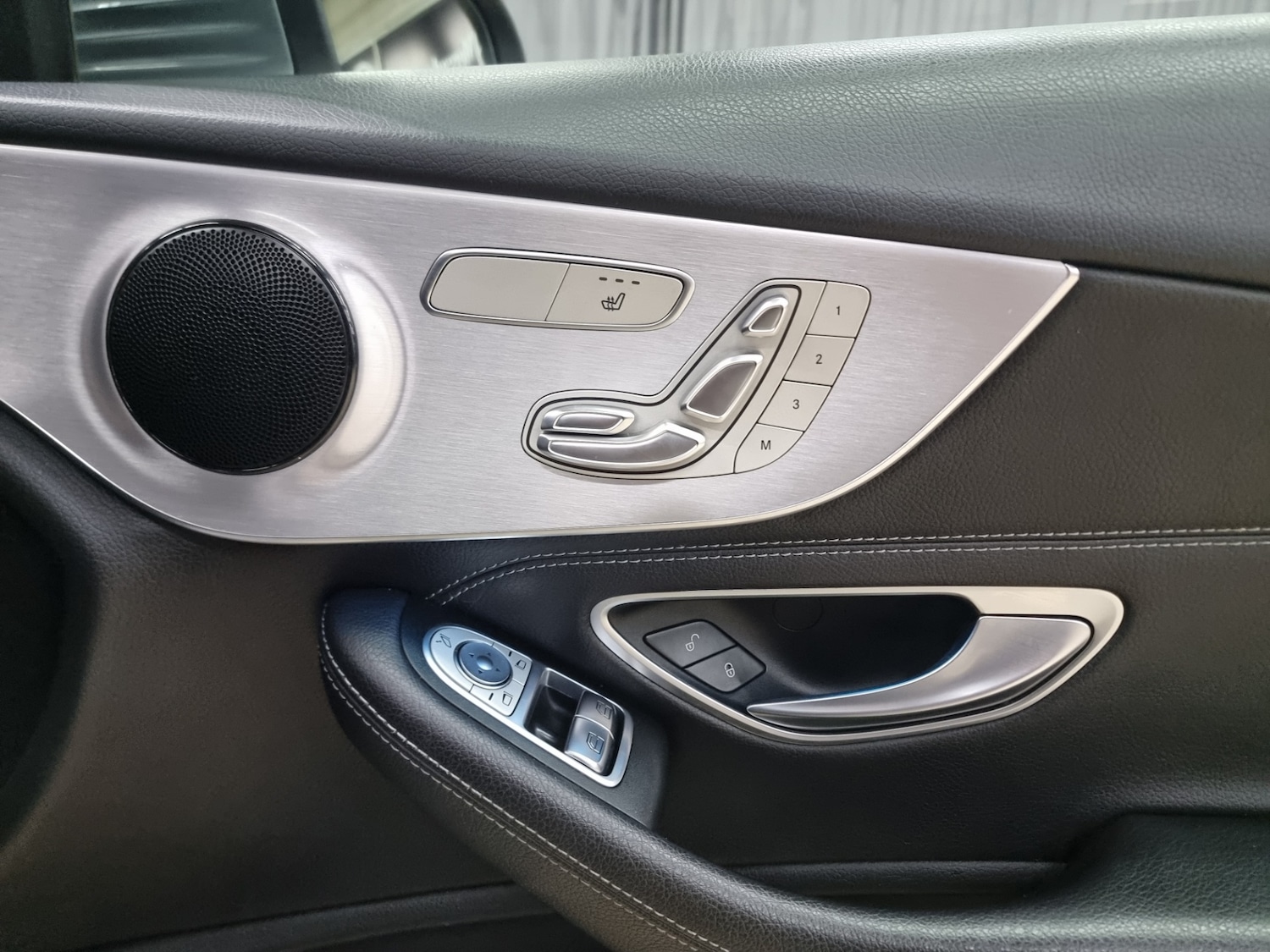 Used Mercedes-Benz C Class 2018 for sale - 77235980: Photo 19