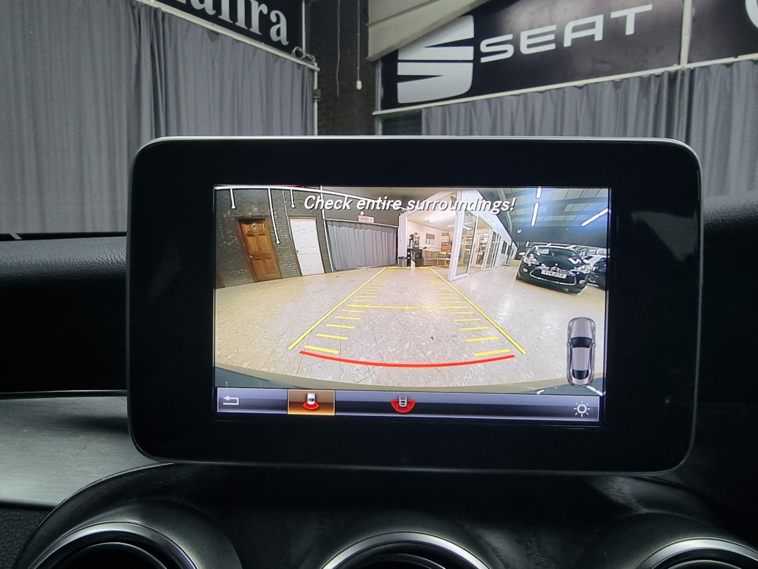 Used Mercedes-Benz C Class 2018 for sale - 77235980: Photo 31