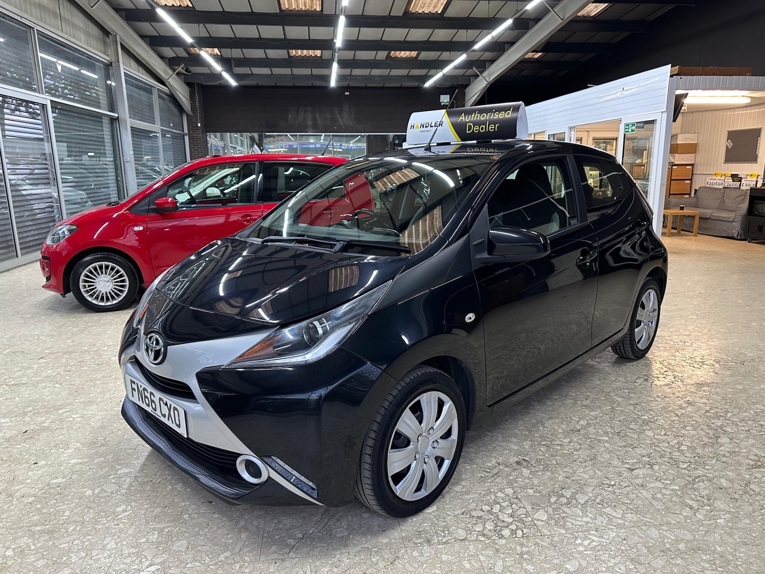 Used Toyota AYGO 2016 for sale - 76314092: Photo 1