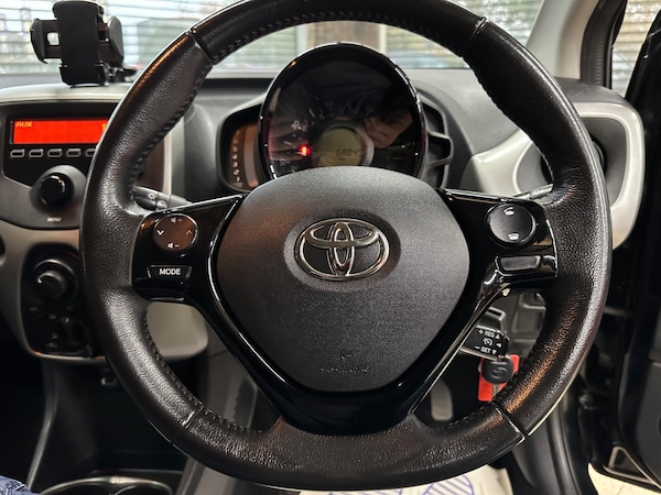 Used Toyota AYGO 2016 for sale - 76314092: Photo 13