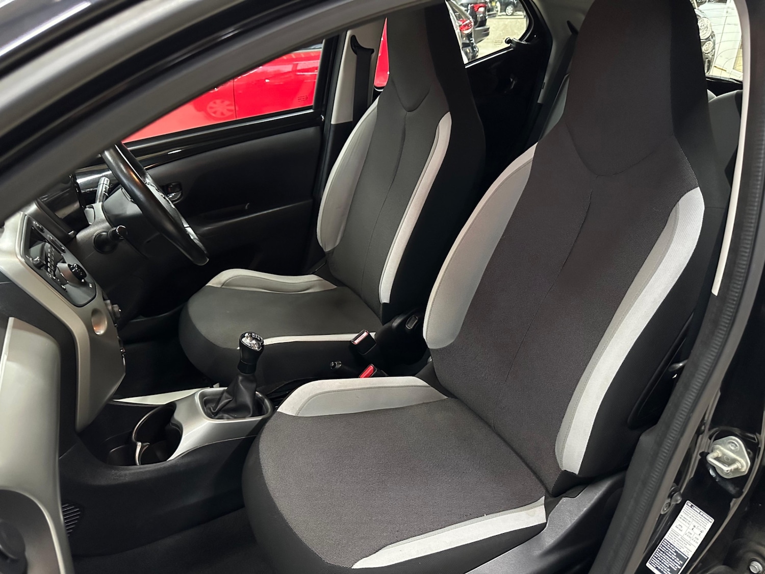 Used Toyota AYGO 2016 for sale - 76314092: Photo 14