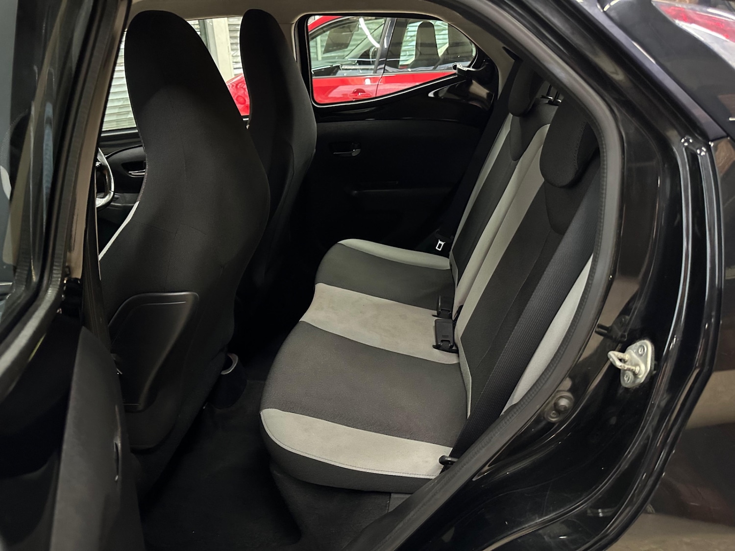 Used Toyota AYGO 2016 for sale - 76314092: Photo 17