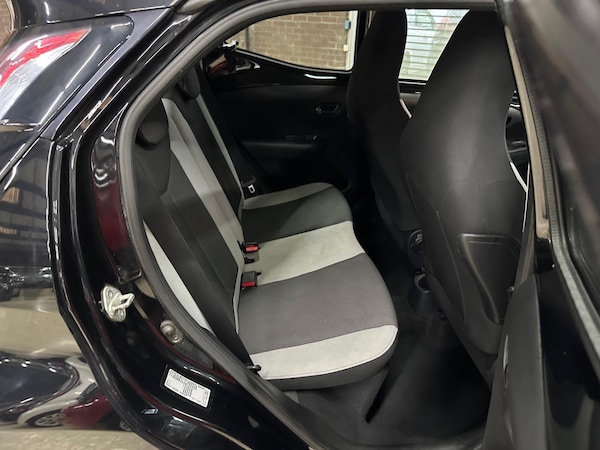 Used Toyota AYGO 2016 for sale - 76314092: Photo 18