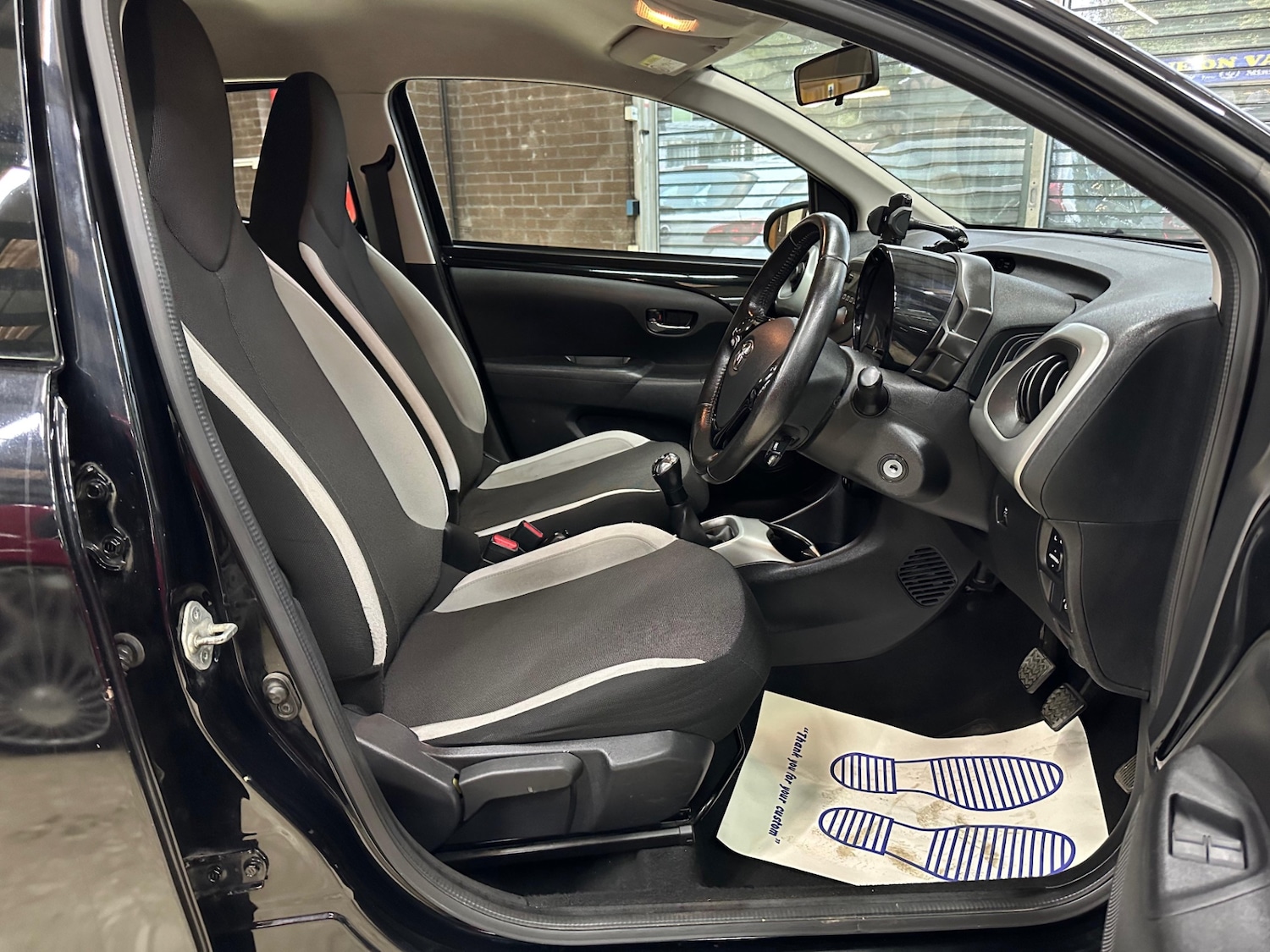 Used Toyota AYGO 2016 for sale - 76314092: Photo 9