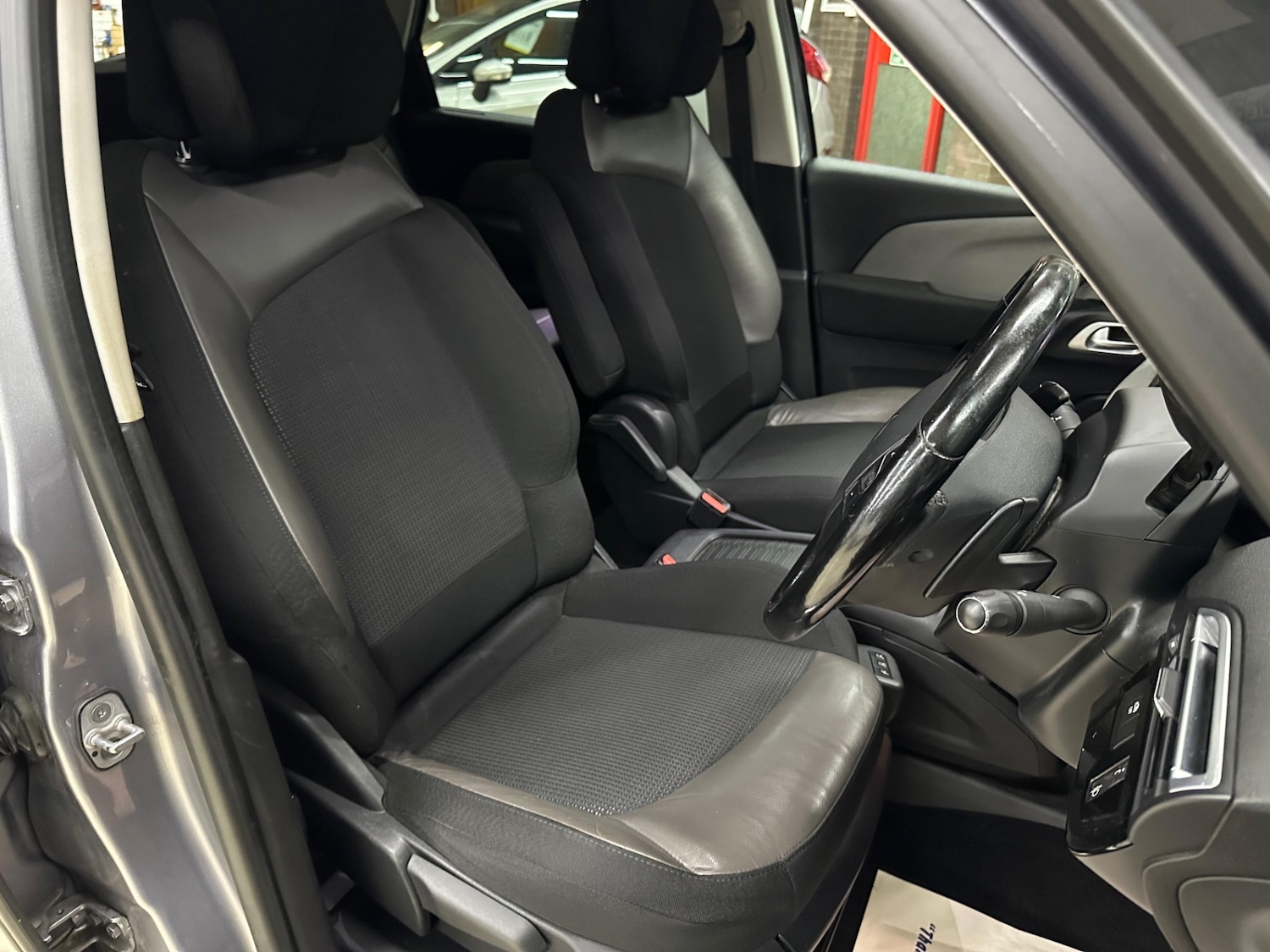 Used Citroen C4 Picasso 2017 for sale - 76421821: Photo 11