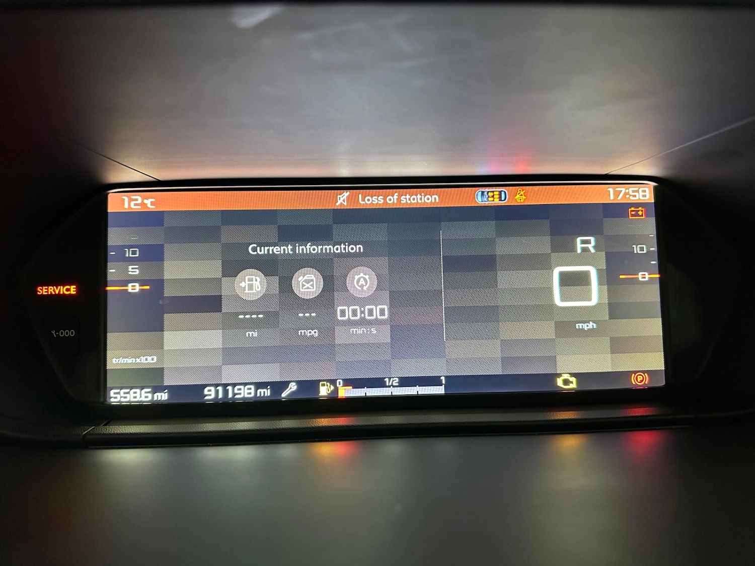 Used Citroen C4 Picasso 2017 for sale - 76421821: Photo 28